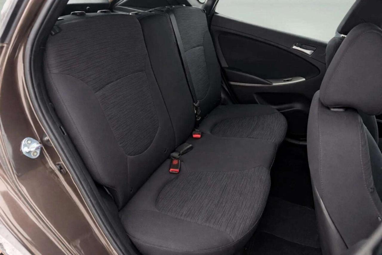 2015 Hyundai Accent HB Automatic GL Photo