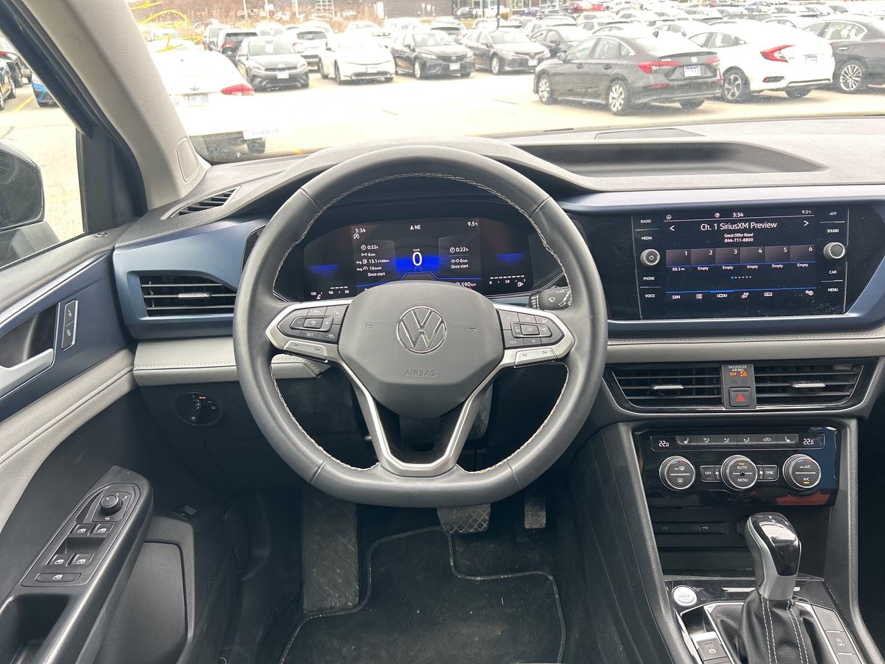 2024 Volkswagen Taos Comfortline   Pano Roof Photo