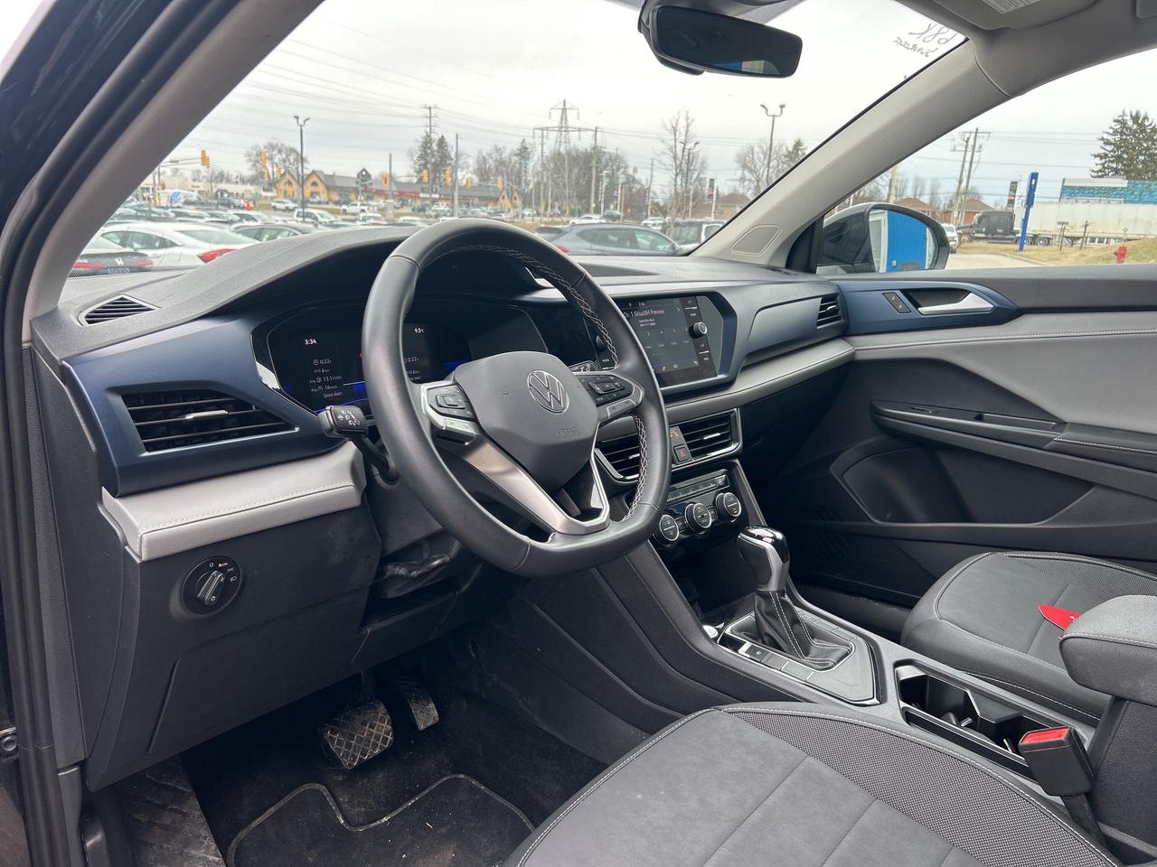 2024 Volkswagen Taos Comfortline   Pano Roof Photo