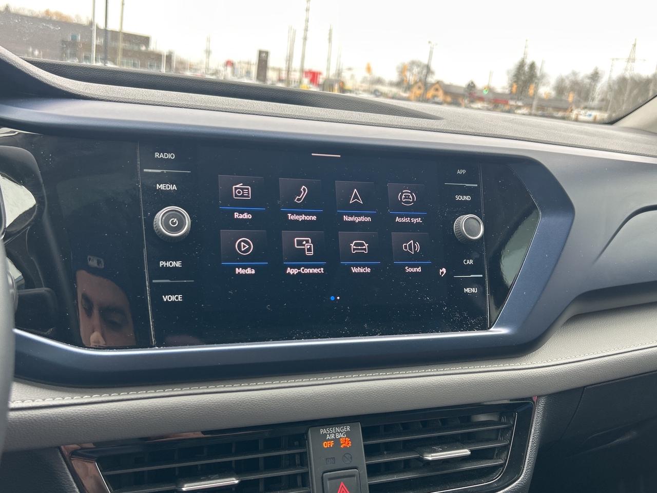 2024 Volkswagen Taos Comfortline   Pano Roof Photo