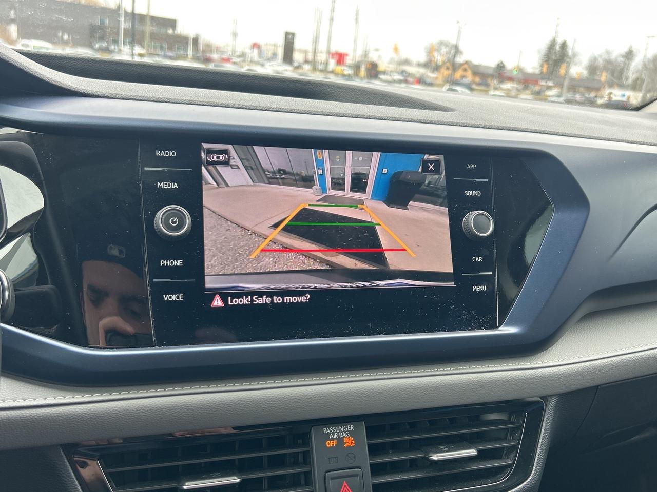 2024 Volkswagen Taos Comfortline   Pano Roof Photo