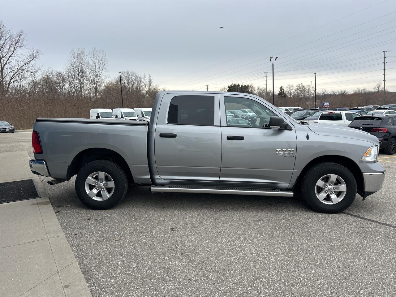 2022 RAM 1500 Classic SLT 4x4 Crew Cab 5'7  Box Photo2