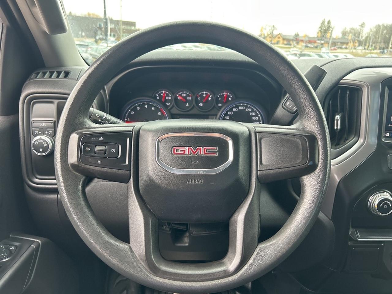 2021 GMC Sierra 1500 Reg Cab 140   3 passenger Photo