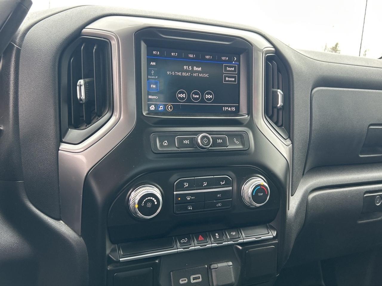 2021 GMC Sierra 1500 Reg Cab 140   3 passenger Photo