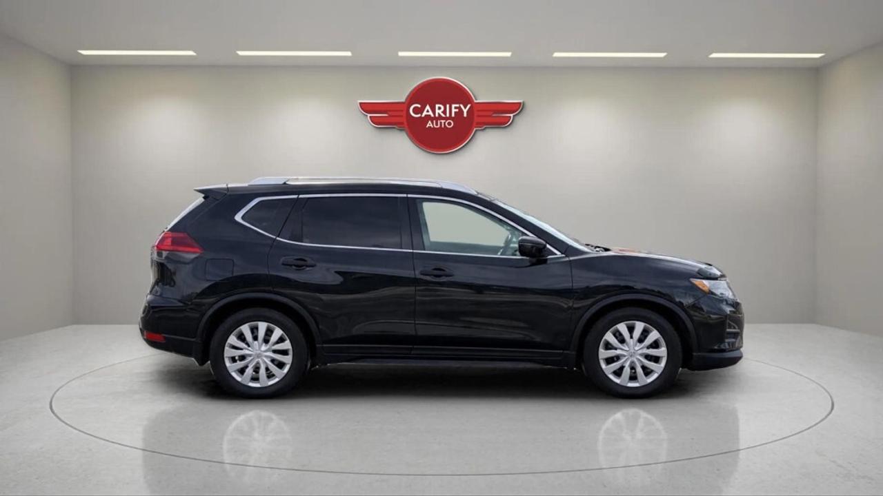 2018 Nissan Rogue S Photo