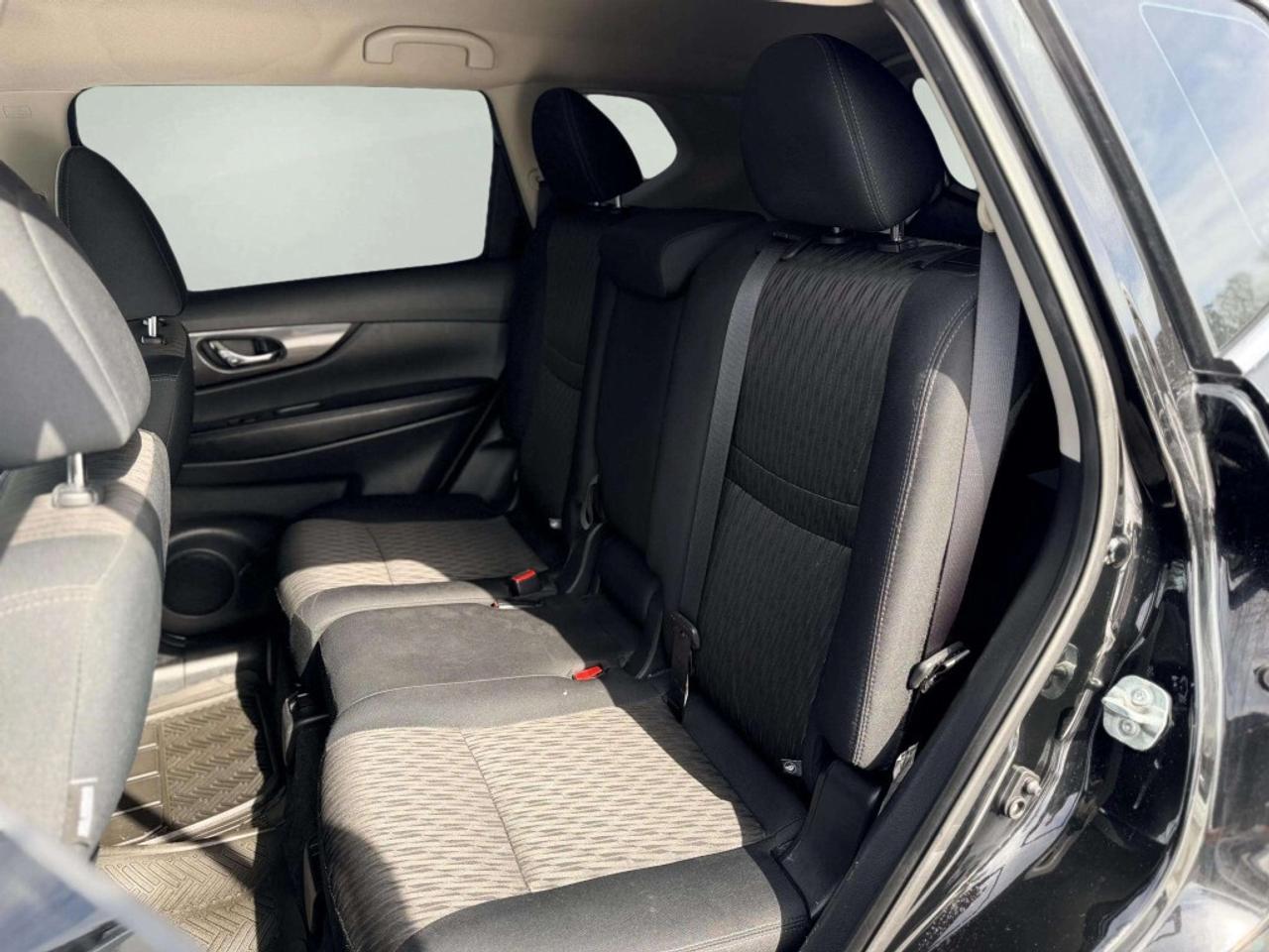 2018 Nissan Rogue S Photo