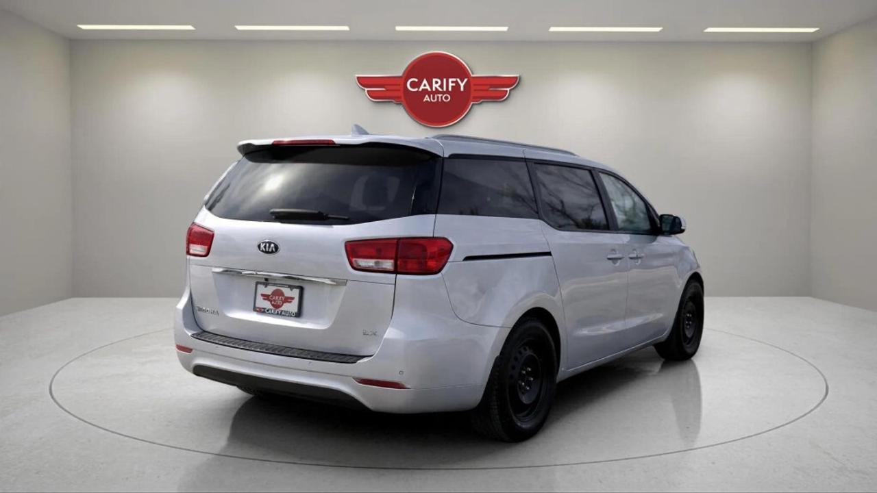 2016 Kia Sedona LX+ Photo