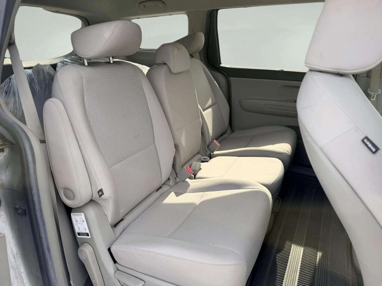 2016 Kia Sedona LX+ Photo