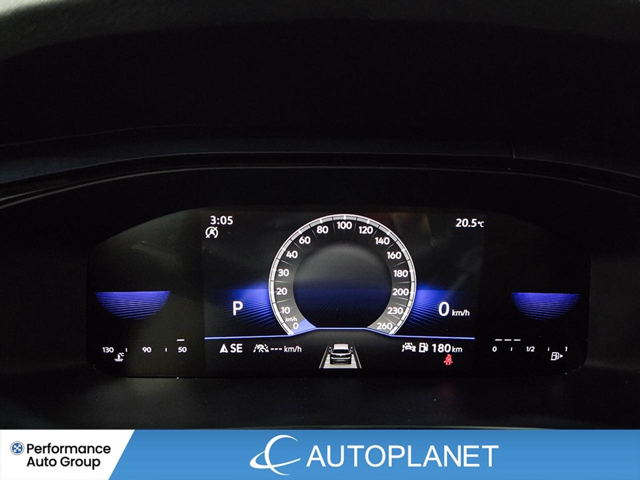 2024 Volkswagen Taos Comfortline, Pano Roof, Back Up Cam! Photo