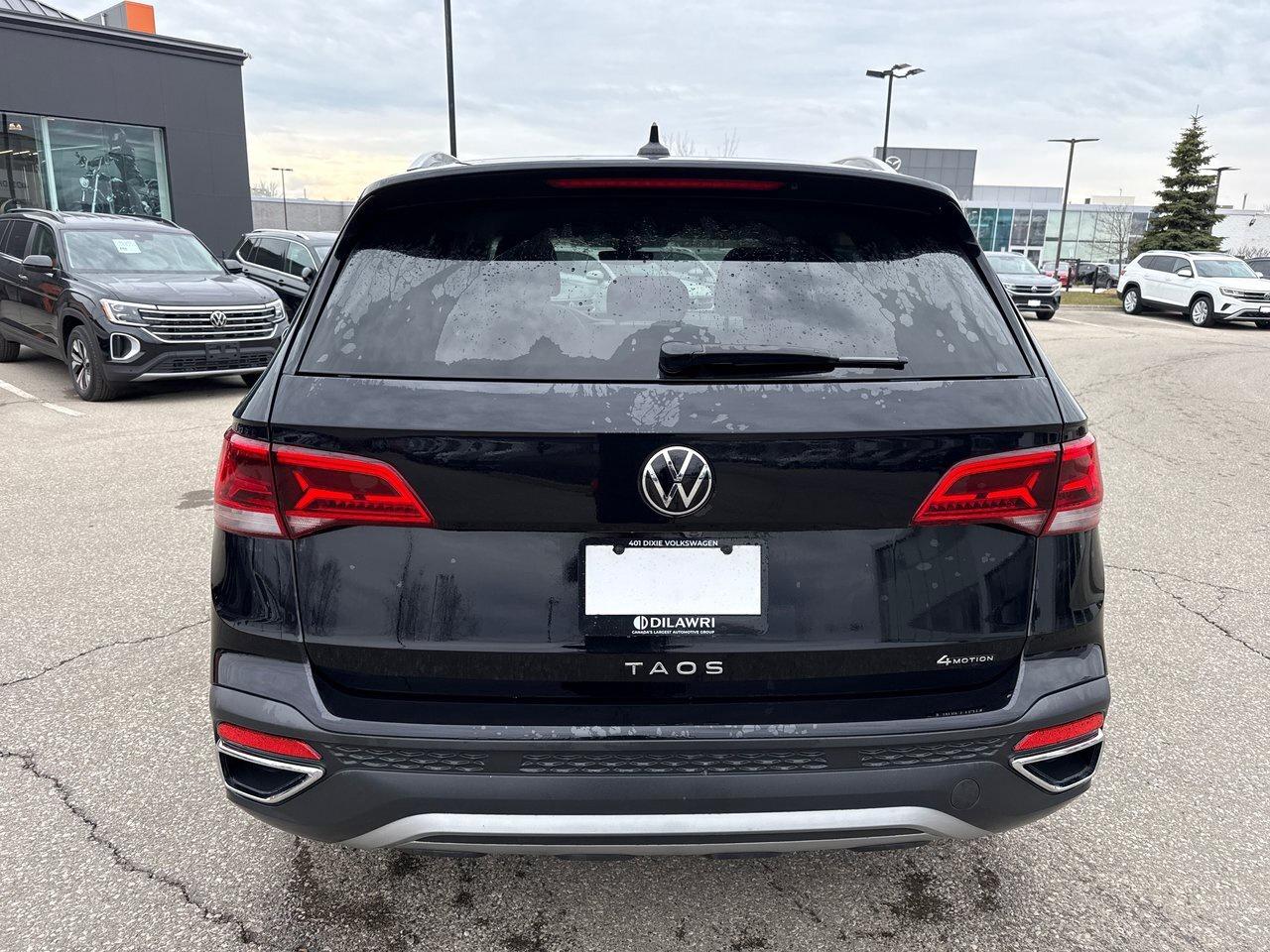 2024 Volkswagen Taos Comfortline 4Motion Photo