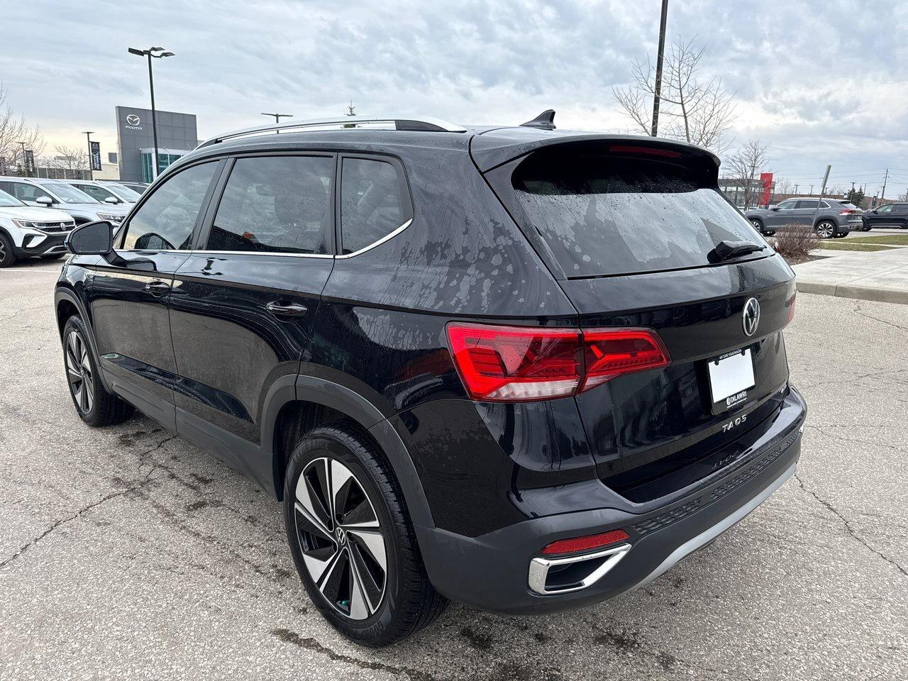 2024 Volkswagen Taos Comfortline 4Motion Photo