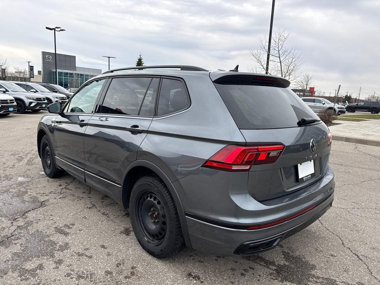 2023 Volkswagen Tiguan Comfortline R-Line Black Edition 4MOTION Photo