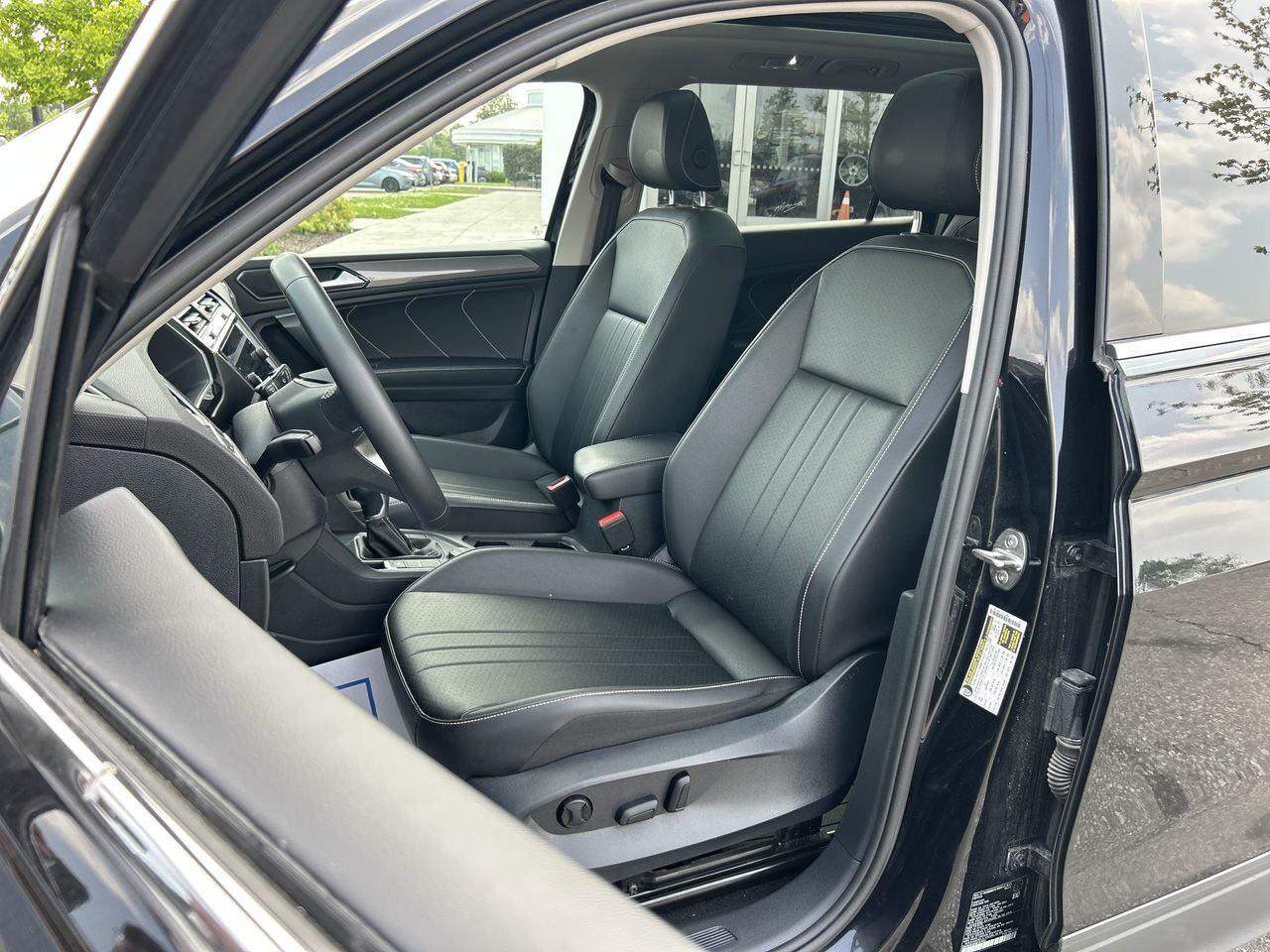 2022 Volkswagen Tiguan Comfortline 2.0T 8sp at w/Tip 4M Alloy Wheels  Rem Photo