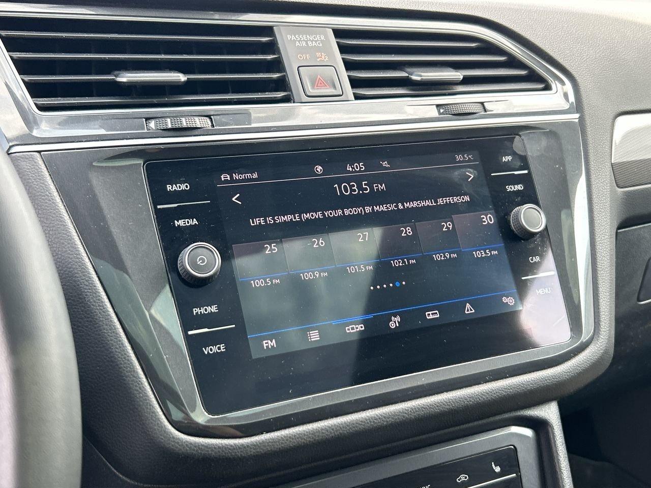 2022 Volkswagen Tiguan Comfortline 2.0T 8sp at w/Tip 4M Alloy Wheels  Rem Photo