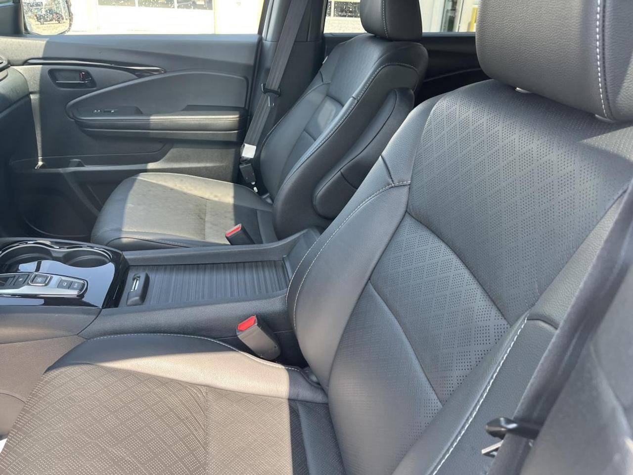 2023 Honda Passport Touring Photo