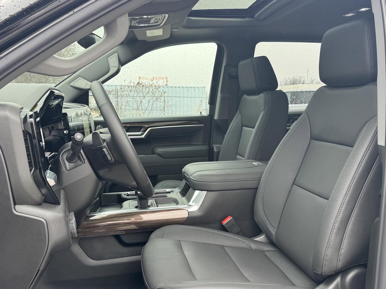 2026 Chevrolet Silverado 1500 RST Photo