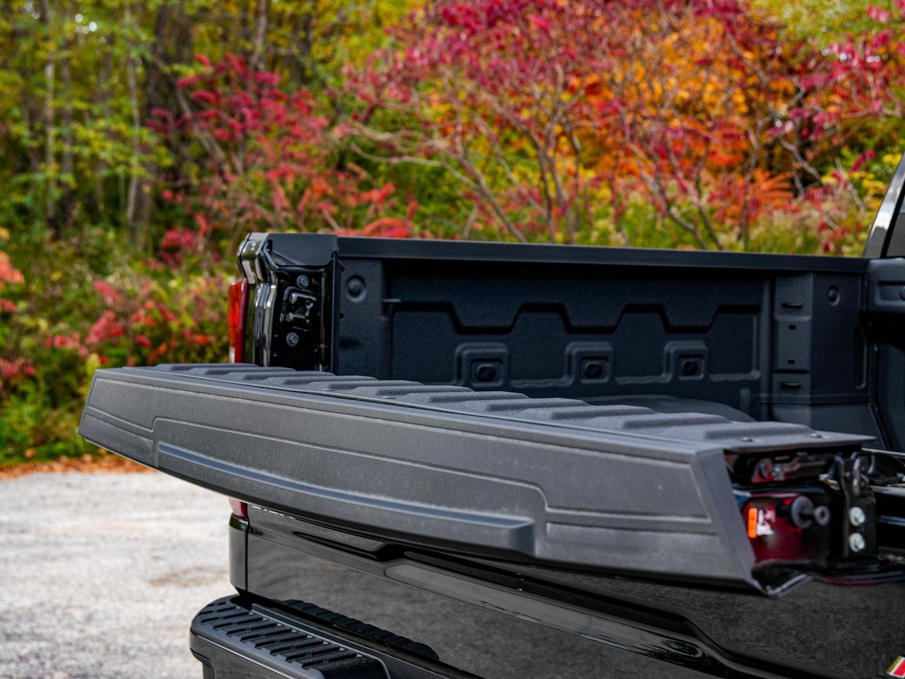 2026 Chevrolet Silverado 1500 RST Photo