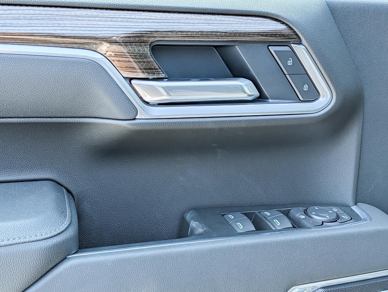2026 Chevrolet Silverado 1500 RST Photo