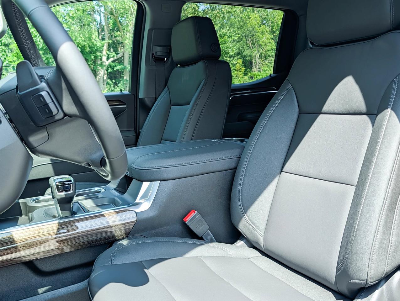 2026 Chevrolet Silverado 1500 RST Photo