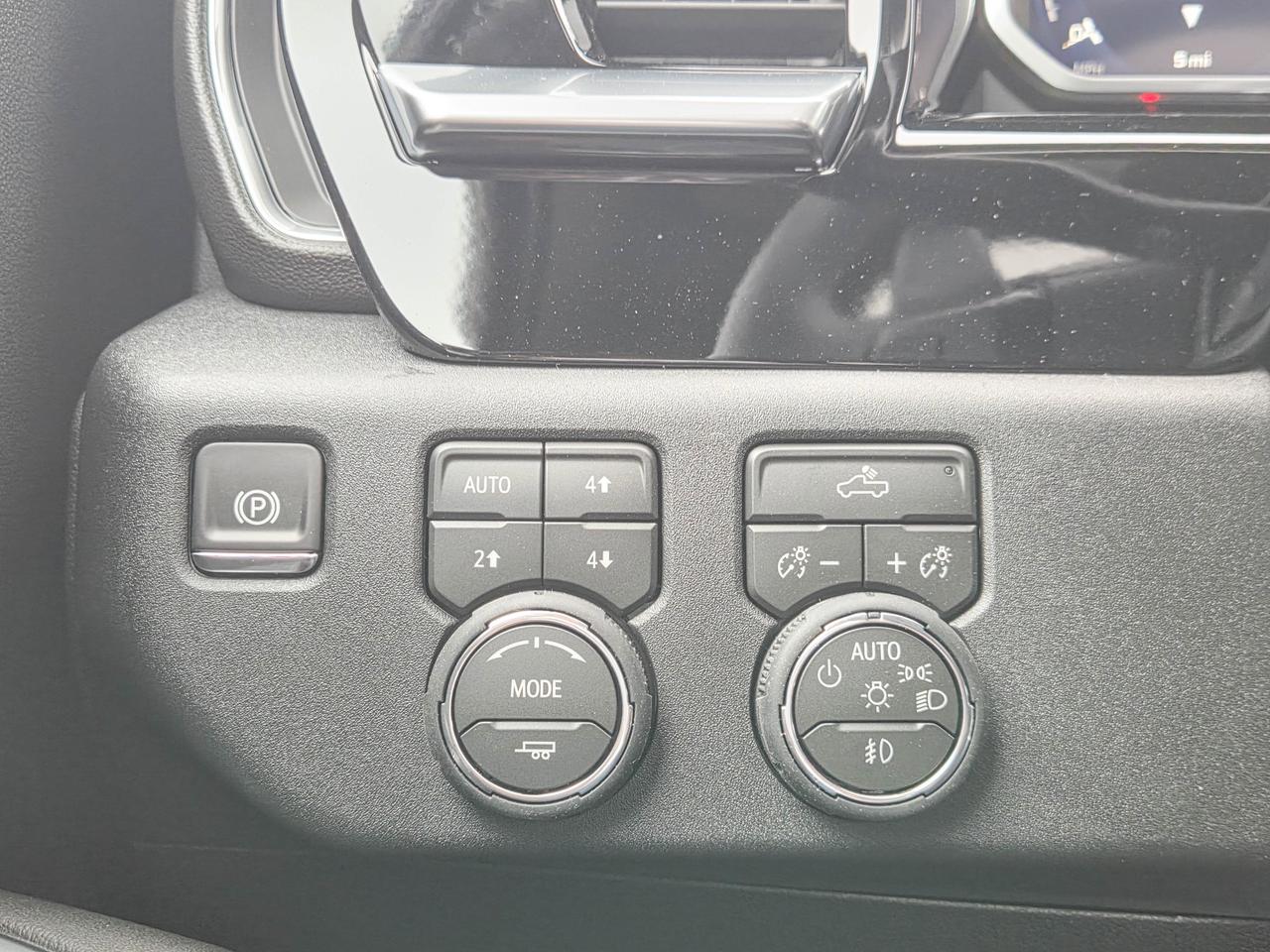 2026 Chevrolet Silverado 1500 RST Photo