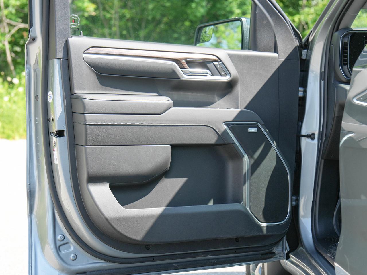 2026 Chevrolet Silverado 1500 RST Photo