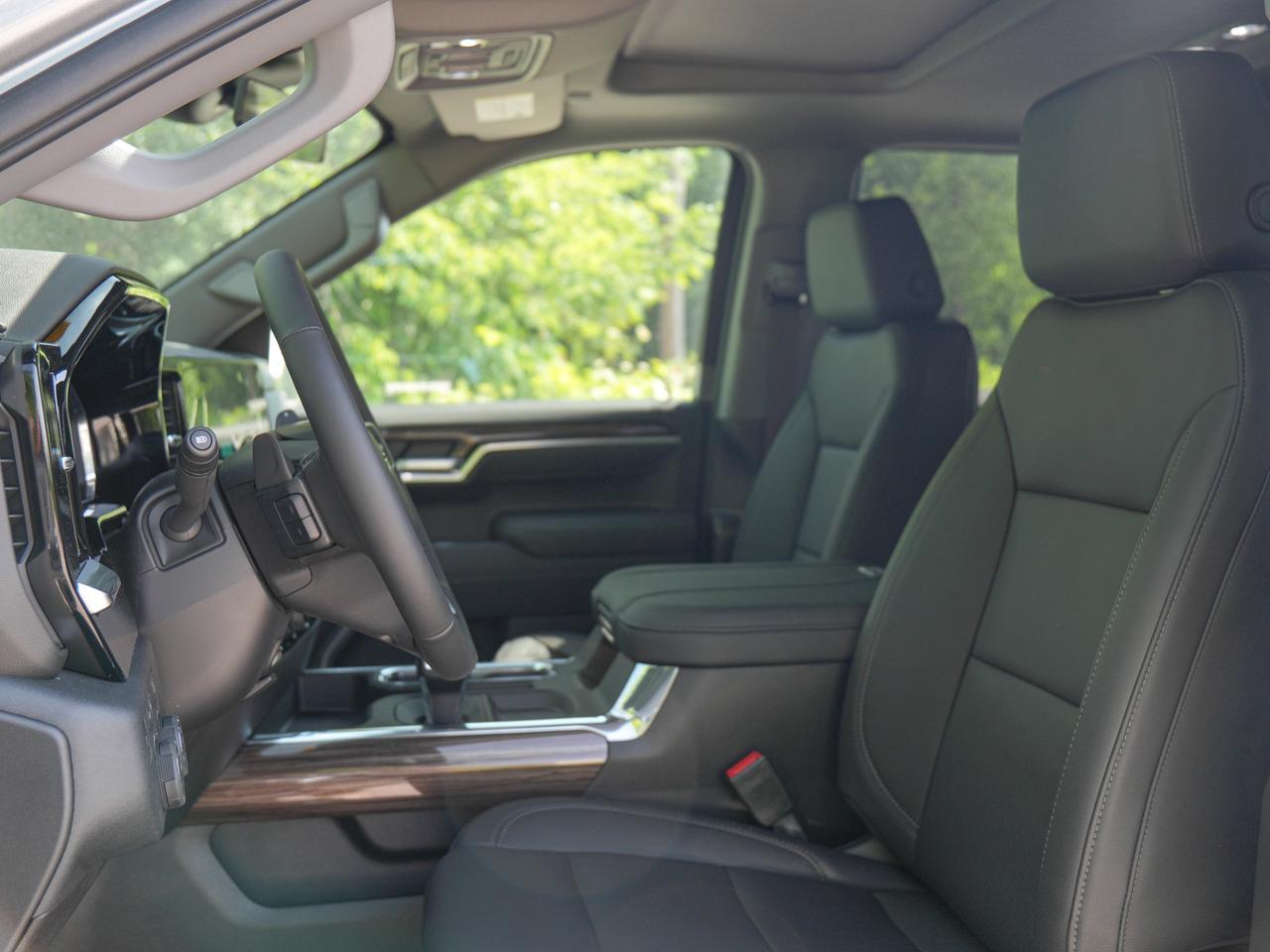 2026 Chevrolet Silverado 1500 RST Photo