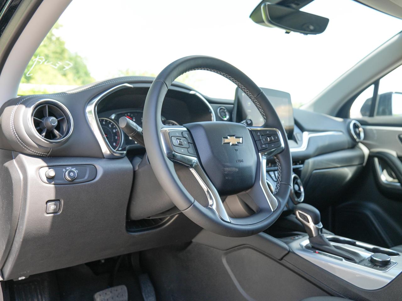 2026 Chevrolet Blazer LT Photo