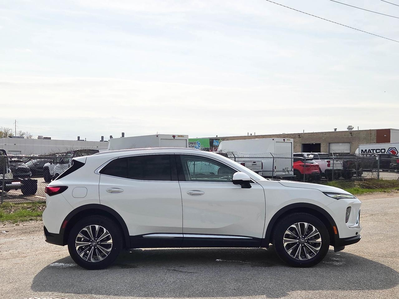 2026 Buick Envision Preferred Photo2