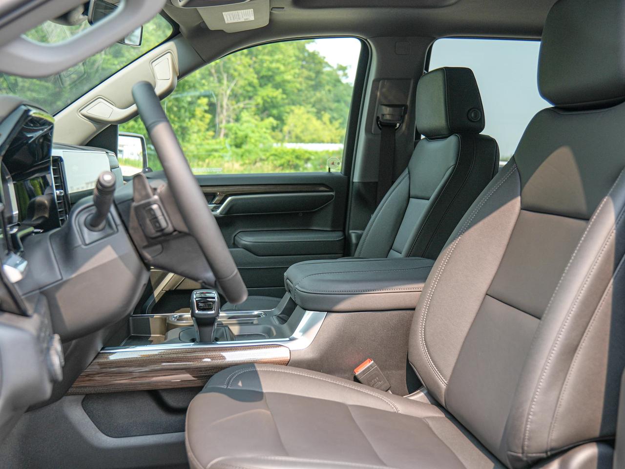 2026 Chevrolet Silverado 1500 RST Photo