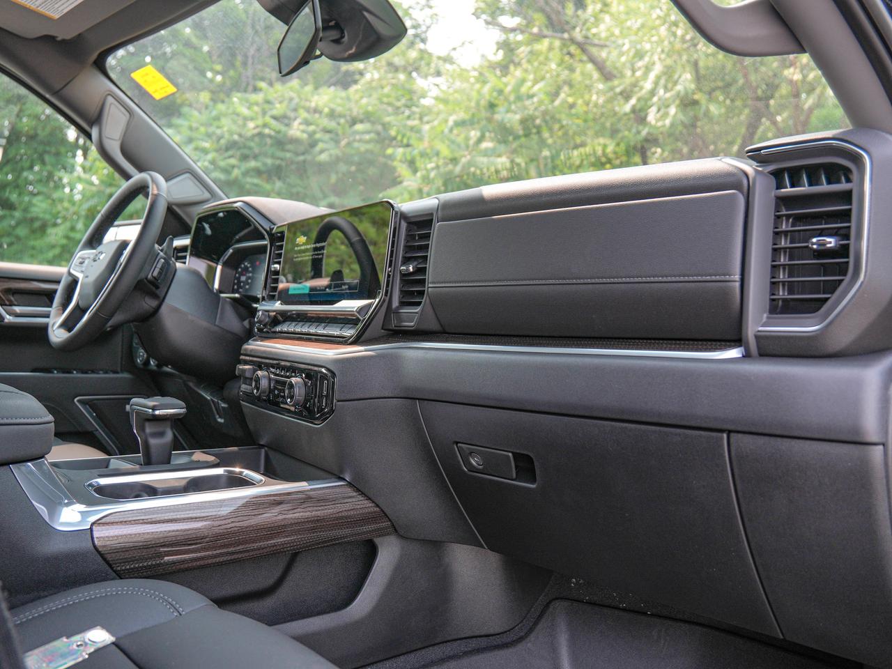 2026 Chevrolet Silverado 1500 RST Photo