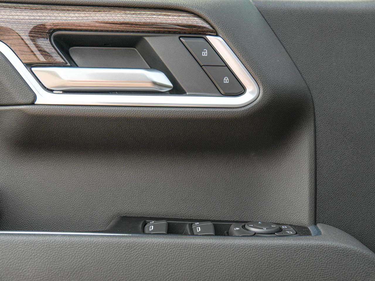 2026 Chevrolet Silverado 1500 RST Photo