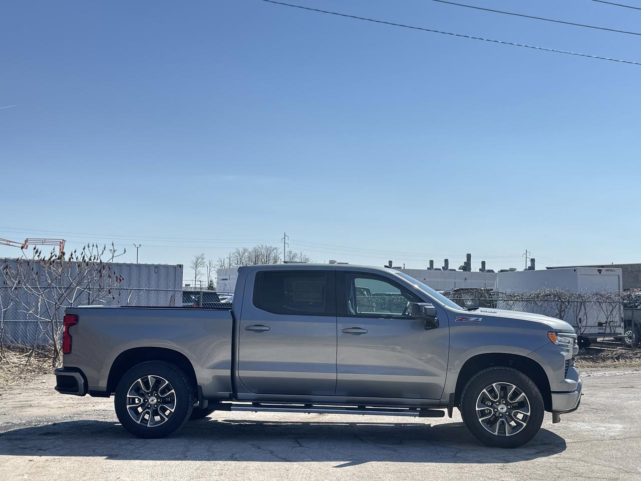 2026 Chevrolet Silverado 1500 RST Photo4