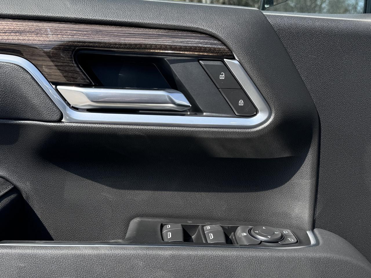 2026 Chevrolet Silverado 1500 RST Photo