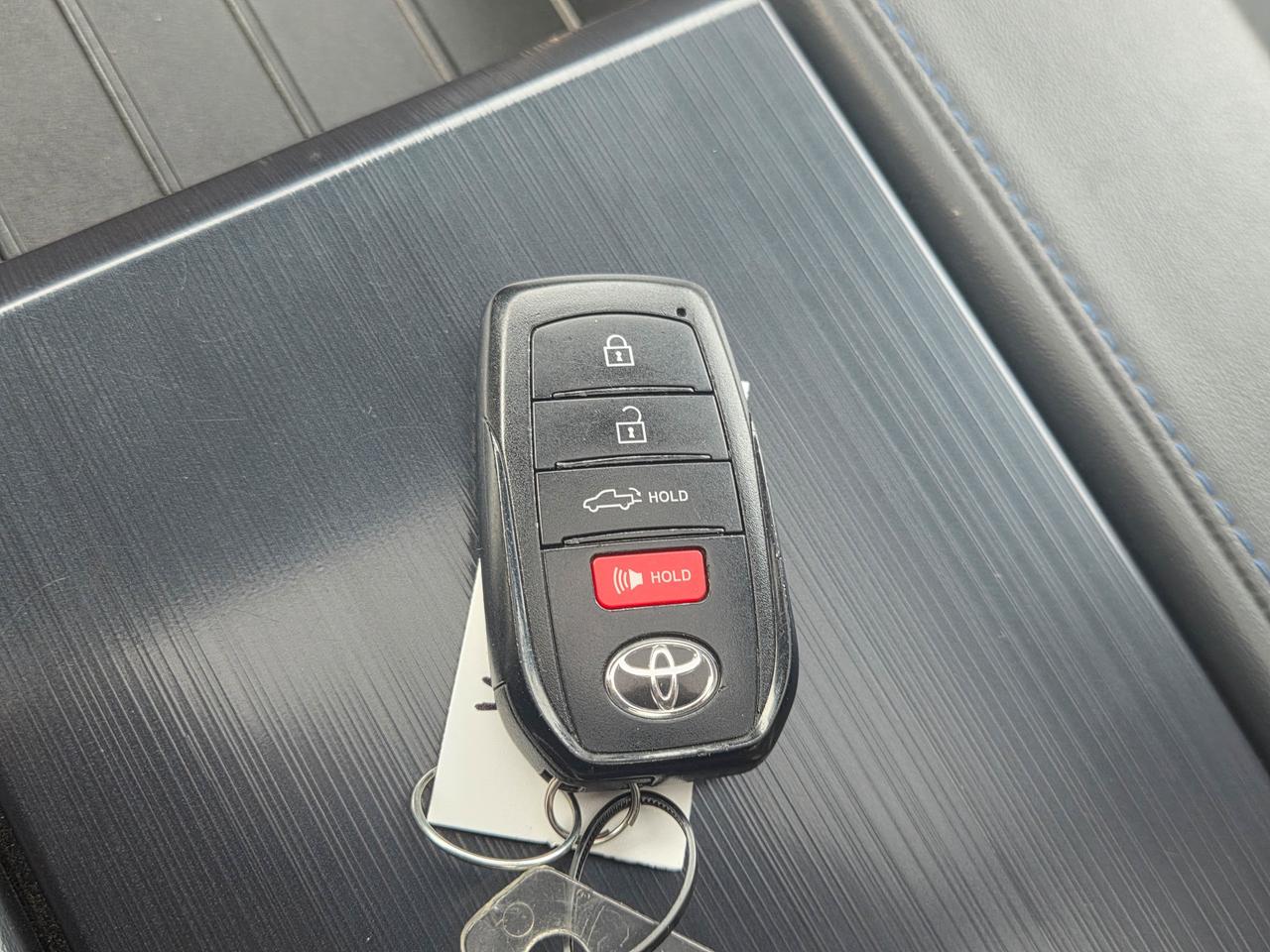 2022 Toyota Tundra Platinum Hybrid Photo