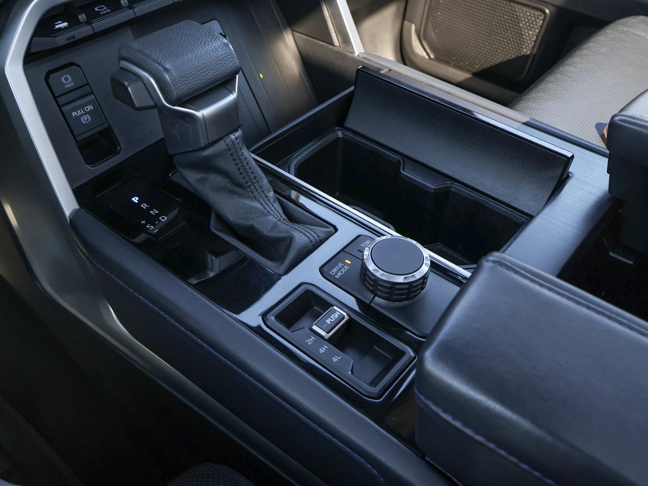 2022 Toyota Tundra Platinum Hybrid Photo