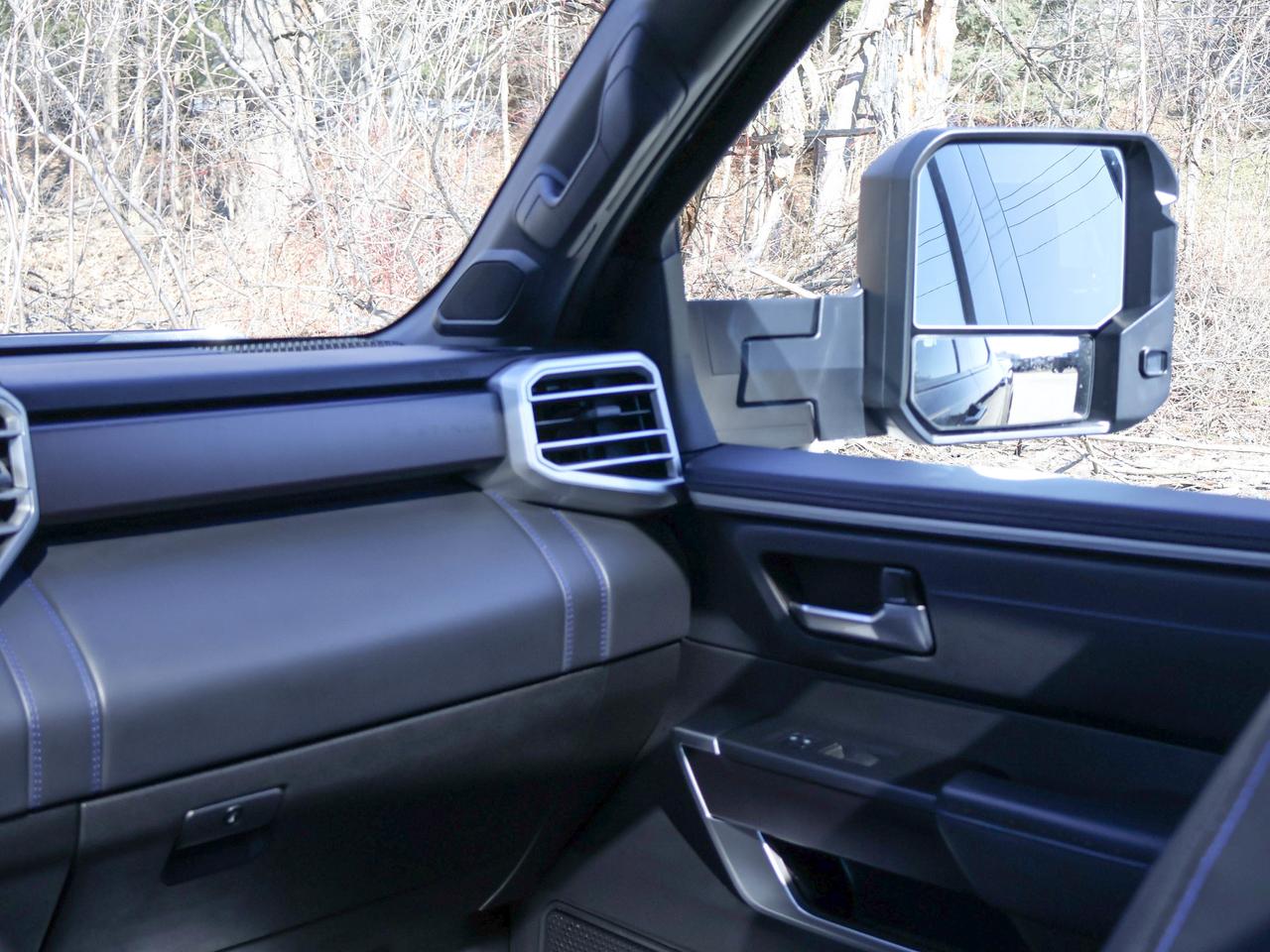 2022 Toyota Tundra Platinum Hybrid Photo