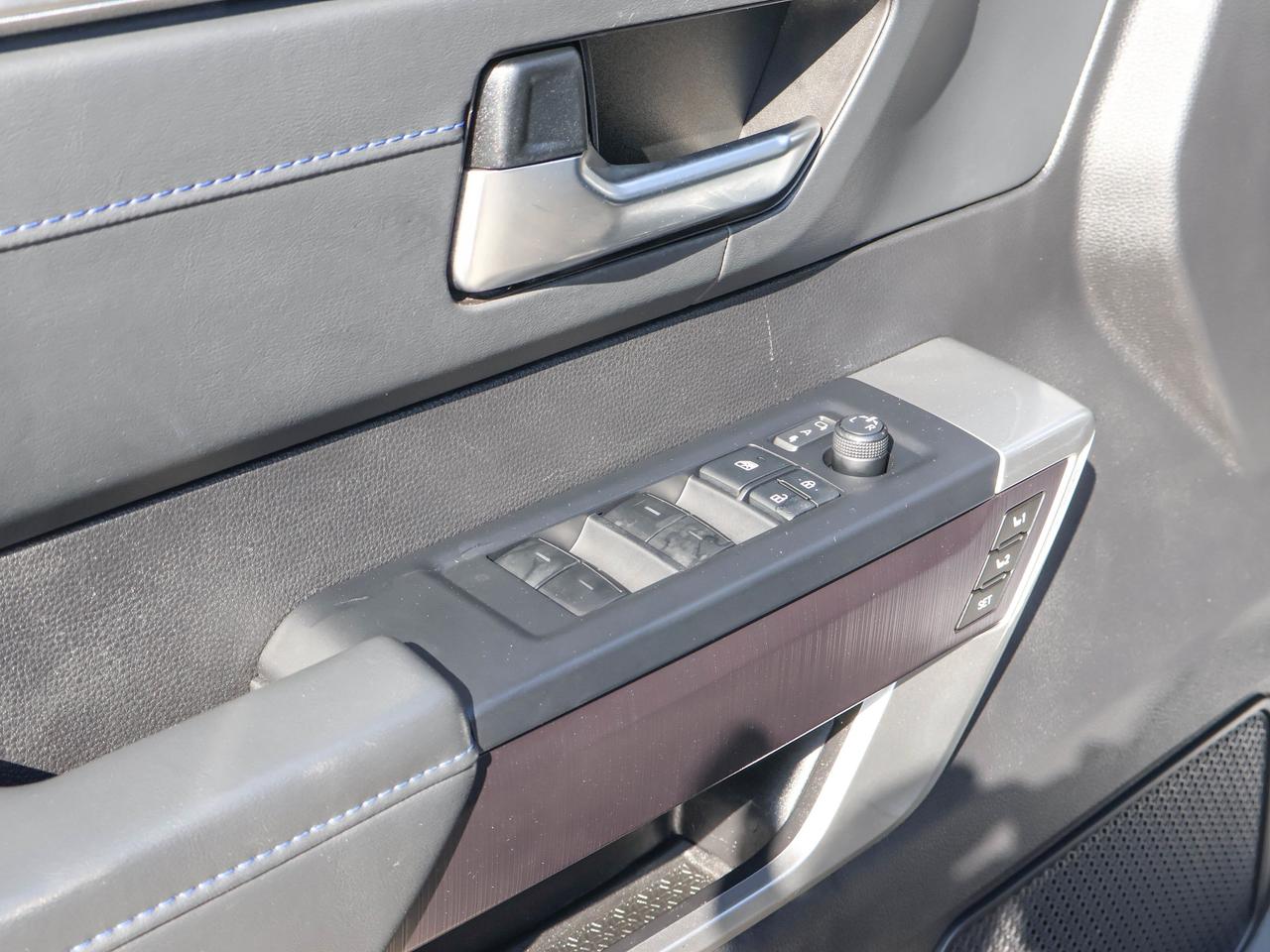 2022 Toyota Tundra Platinum Hybrid Photo