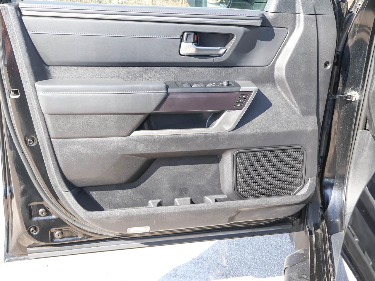 2022 Toyota Tundra Platinum Hybrid Photo
