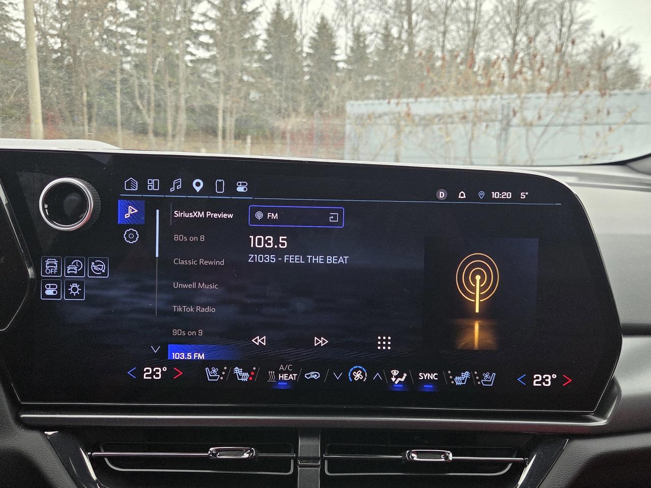 2025 Chevrolet Equinox EV RS Photo