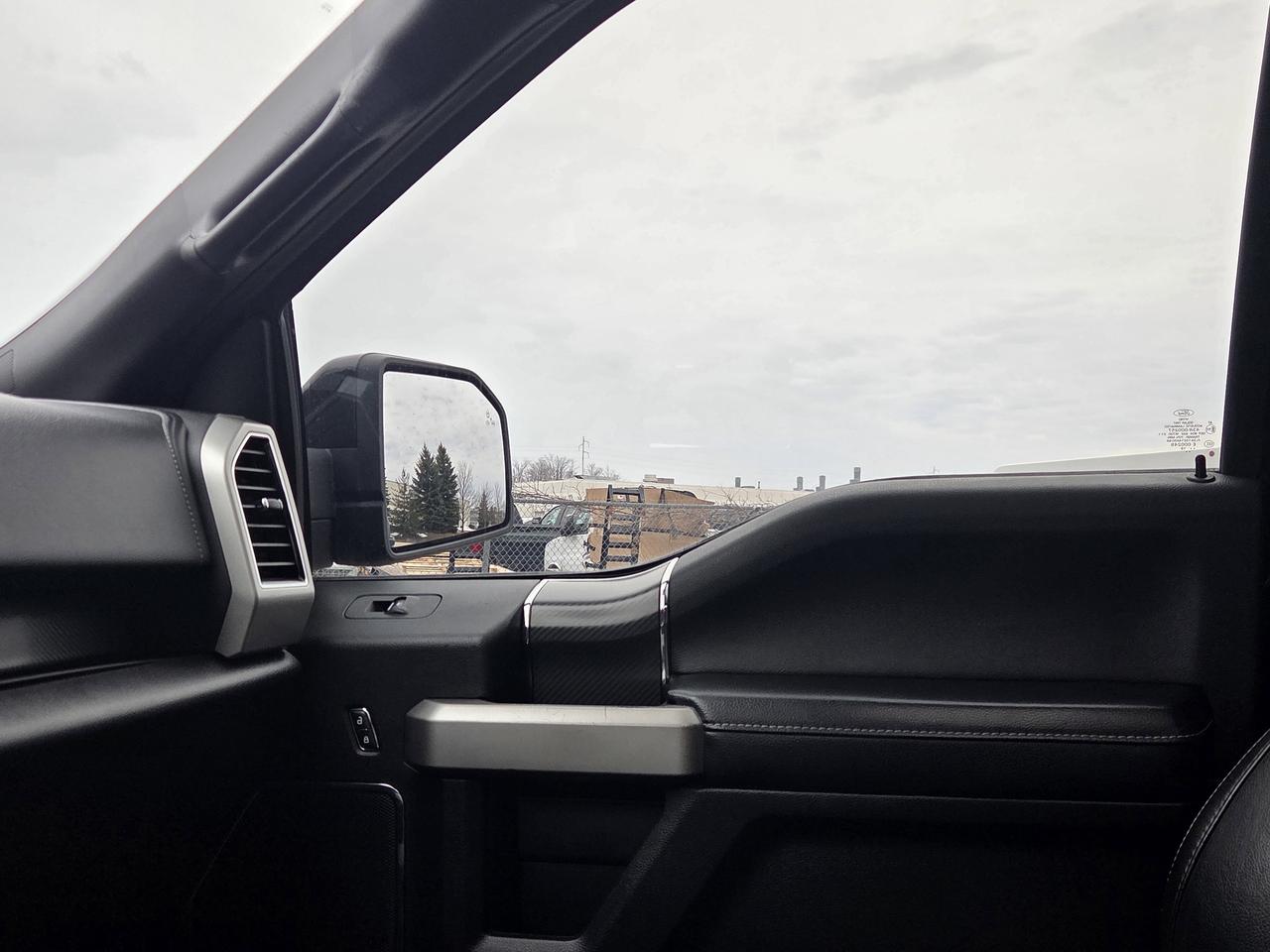 2019 Ford F-150 Lariat Photo