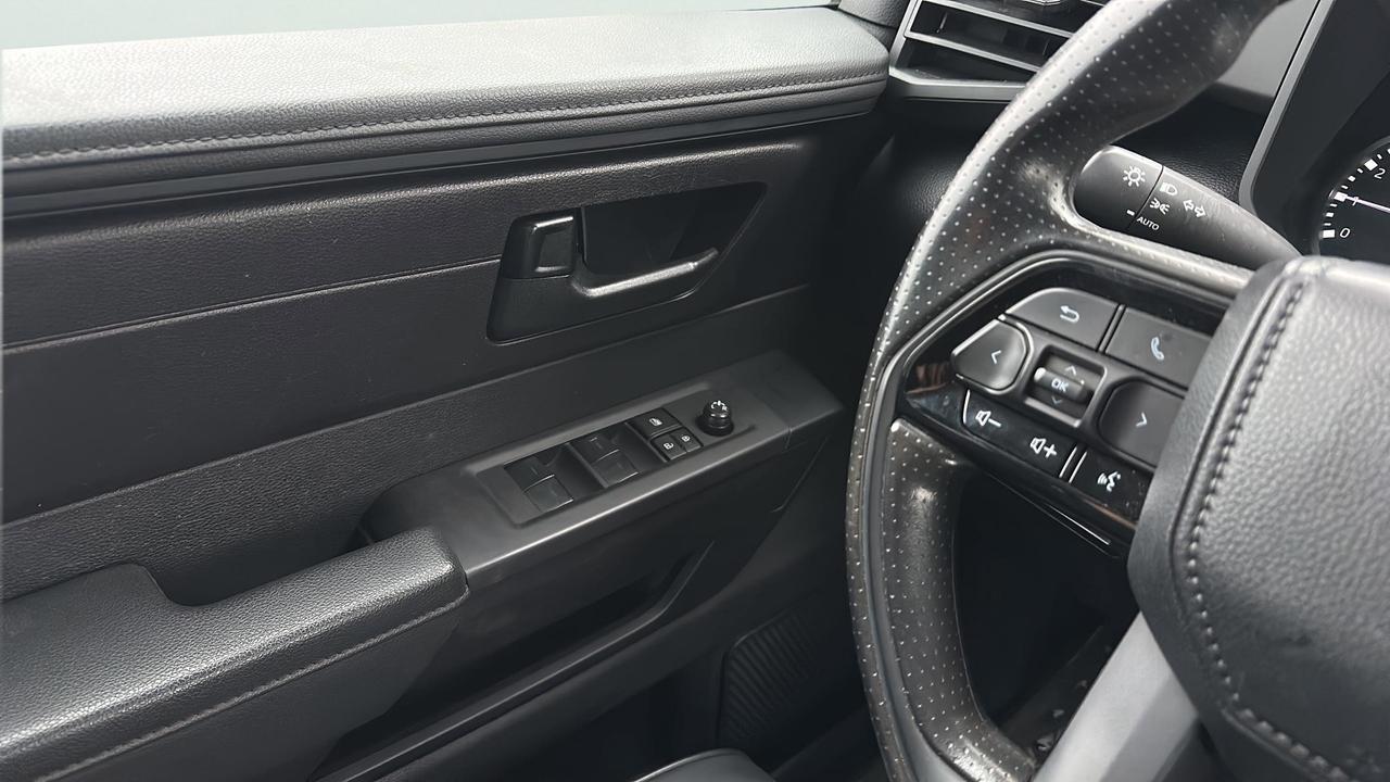 2023 Toyota Tundra 4x4 Crewmax SR Photo