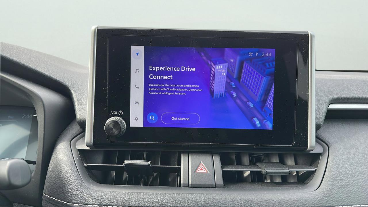 2024 Toyota RAV4 XLE AWD Photo