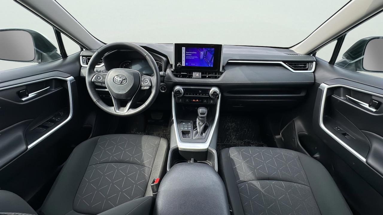 2024 Toyota RAV4 XLE AWD Photo