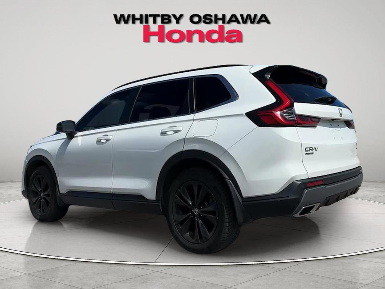 2023 Honda CR-V Hybrid Touring AWD Photo2