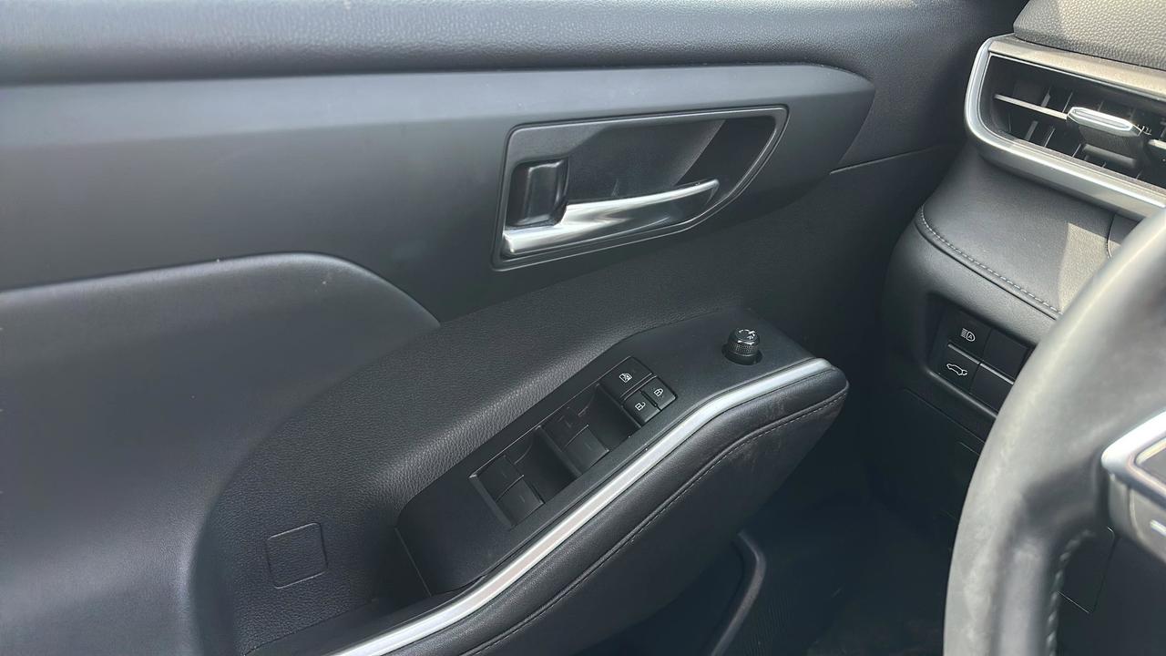 2020 Toyota Highlander Hybrid  Photo