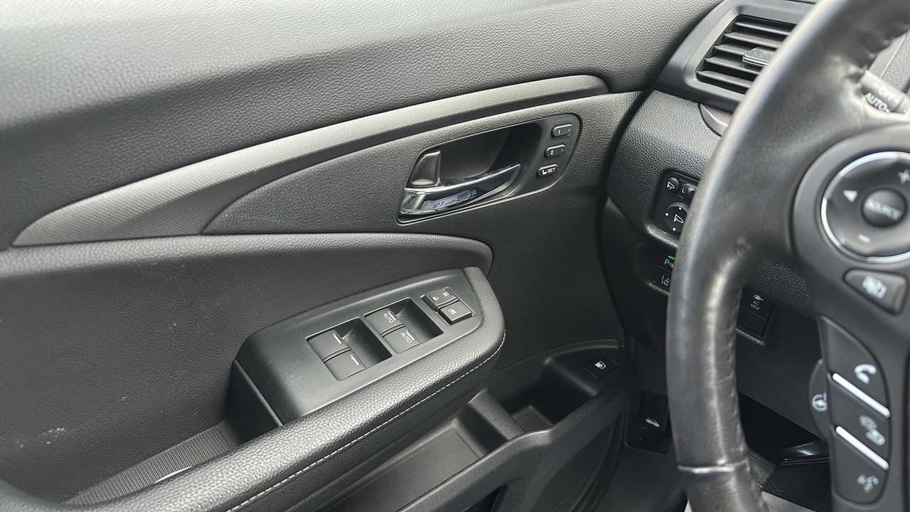 2023 Honda Ridgeline Touring Awd Photo