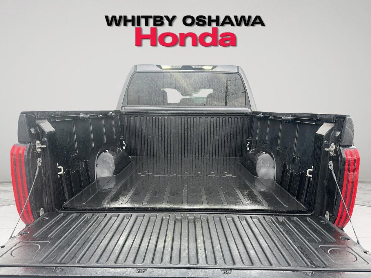2022 Toyota Tundra 4x4 Crewmax SR Photo