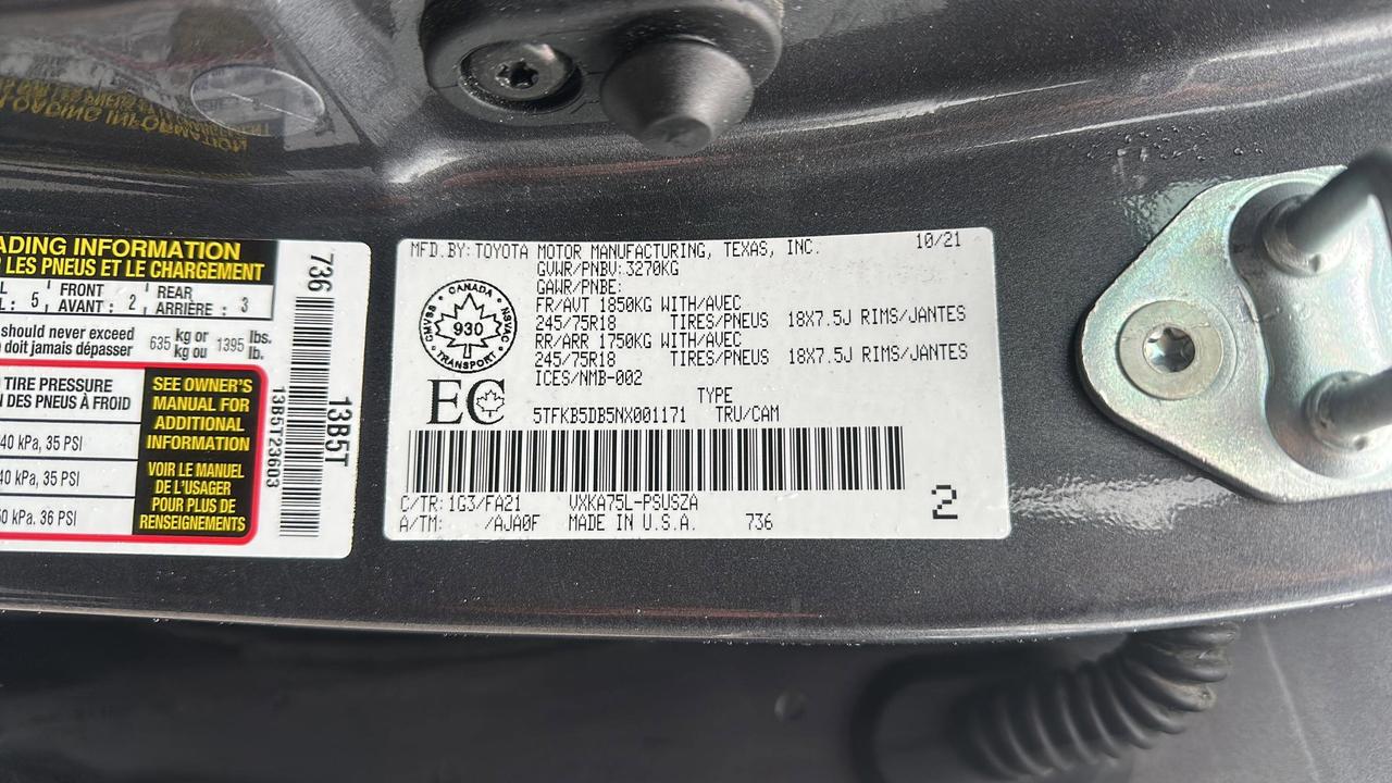 2022 Toyota Tundra 4x4 Crewmax SR Photo