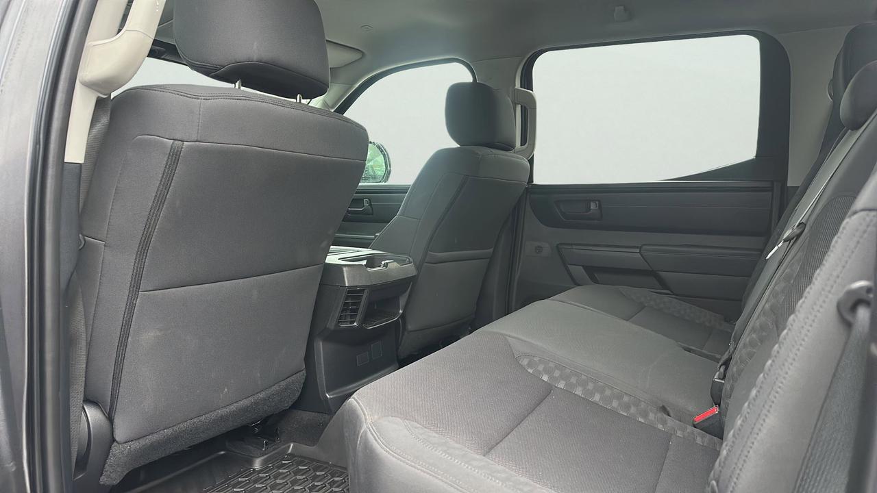 2022 Toyota Tundra 4x4 Crewmax SR Photo