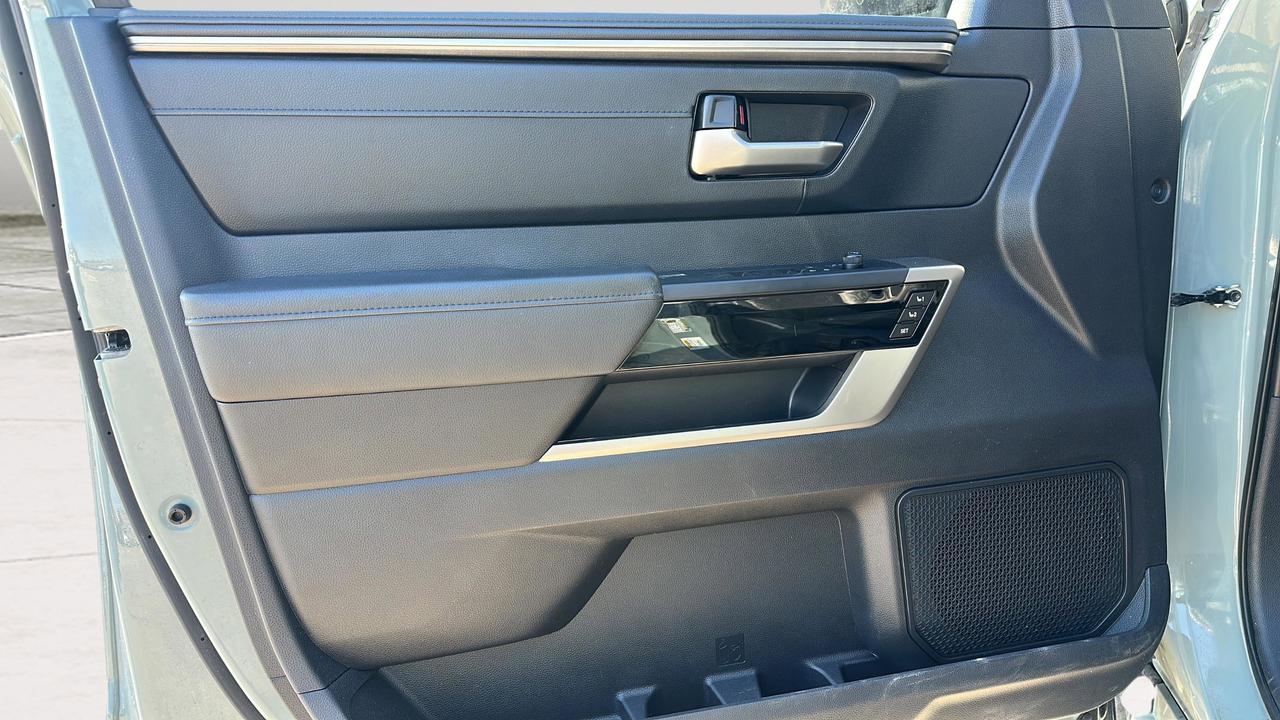 2024 Toyota Tundra 4x4 Crewmax Limited Hybrid Photo